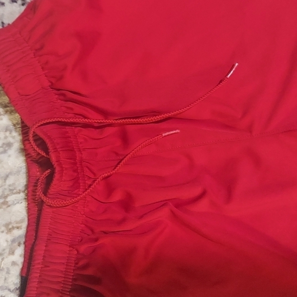 Nike athletes shorts Size S - Picture 5 of 9